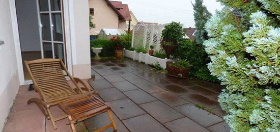 Sehr schöne Einliegerwohnung mit Terrasse ZU VERMIETEN