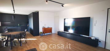 Casa bi/trifamiliare in Via Luigi Gortani 20