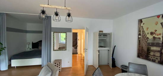 Exklusive 1-Zimmer-Wohnung mit Balkon in Ratingen-Lintorf