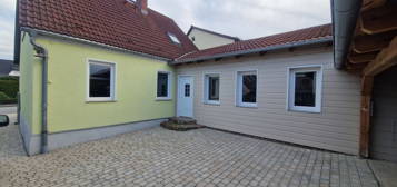 Voll modernisiertes kleines Häuschen mit Hof und Garage in Bad Belzig