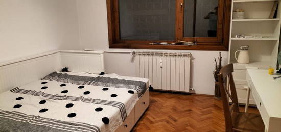 Apartament cu 3 camere de inchiriat in zona Tineretului Metrou