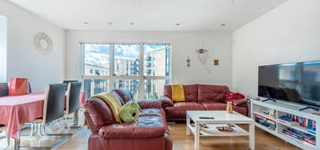 3 bed flat for sale