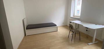 Schöne 1,5 Zimmer Wohnung - Homburg Stadt/Uninähe