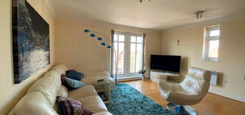 2 bed flat to rent