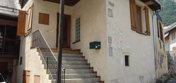 Maison 2 étages à vendre, 3 pièces, 2 chambres, 67 m²
