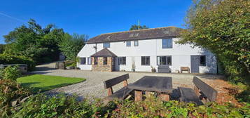 4 bed detached house for sale