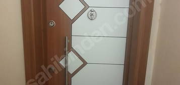 EGE ÜNİVERSİTESİ YAKINI 3+1 teraslı daire yeni boyalı daire