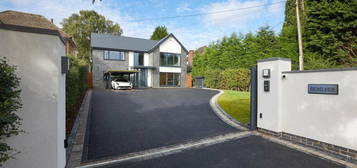 5 bedroom detached house for sale