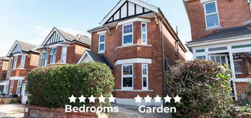 5 bedroom detached house to rent