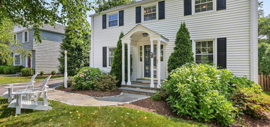 104 Gardiner St, Darien, CT 06820