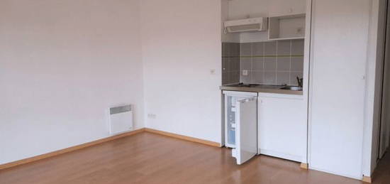 Location appartement 1 pièce 27 m²