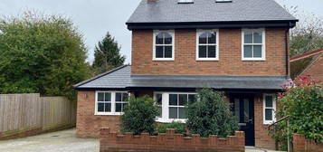 Detached house to rent in Longfield Road, Tring HP23