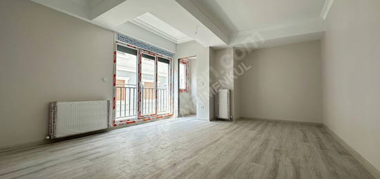 EVO'DAN İDEALTEPE SAHİLE MARMARAYA YAKIN SIFIR 2.KAT 90M2 2+1