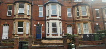 6 bedroom terraced house