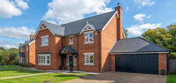 Detached house for sale in Blue Bird Gate, Horley RH6