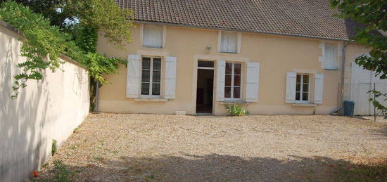 Maison  à louer, 4 pièces, 3 chambres, 85 m²