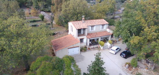 Villa  à vendre, 6 pièces, 4 chambres, 126 m²