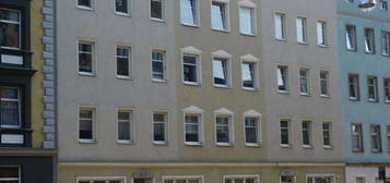 Helle Wohnung mit Dachterrasse, EBK und Stellplatz