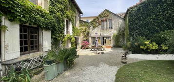 Maison  à vendre, 10 pièces, 7 chambres, 274 m²