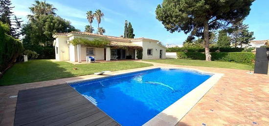 Chalet en Bel Air - Cancelada - Saladillo, Estepona