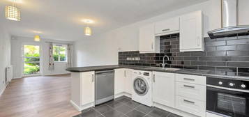 3 bedroom ground floor flat