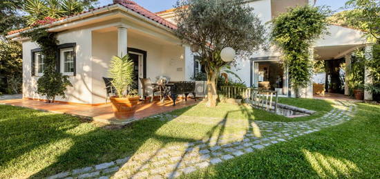 Moradia T3+1 com jardim e piscina Colares, Sintra