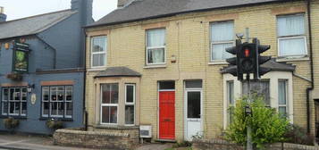 5 bedroom terraced house