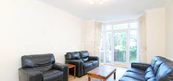 3 bedroom semi-detached house