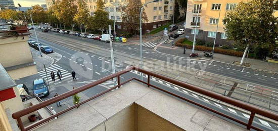 Pronájem bytu 2+1 75 m², Hartigova, Hlavní město Praha