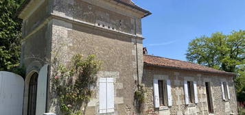 Maison et Grange dans un hameau