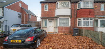 3 bed semi-detached house for sale