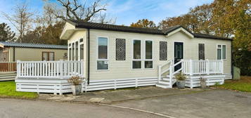 Mobile/park home for sale in St. Leonards, Ringwood, Dorset BH24