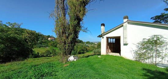 Casa indipendente in vendita in strada di Colleseccozza s.n.c