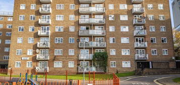 3 bed flat for sale