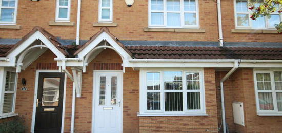 3 bedroom terraced house for sale