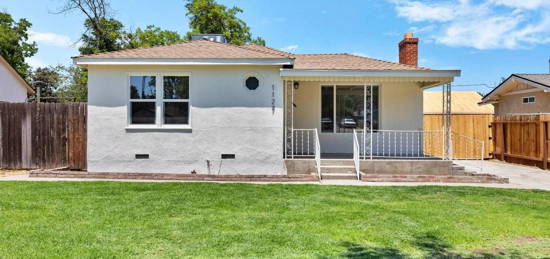 1127 E Fedora Ave, Fresno, CA 93704