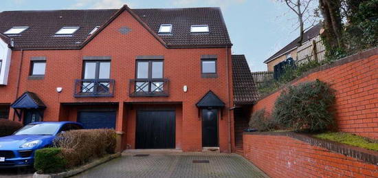 5 Village Court, Newtownbreda Road, Belfast, BT8 7XJ