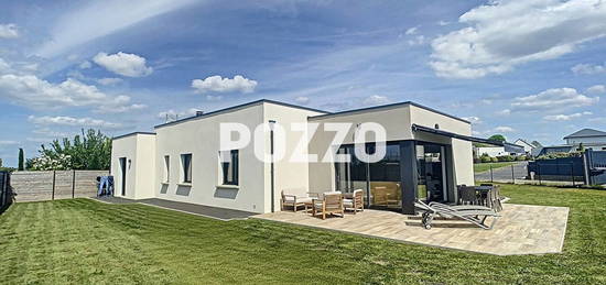 EXCLUSIVITE - Avranches - Maison 5 pièce(s) 120.5 m² - Plain pied proche commerces - géothermie  - Etat irréprochable