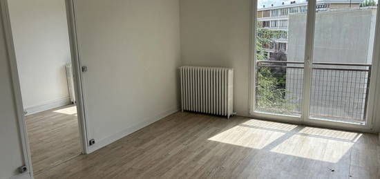 Appartement  à vendre, 4 pièces, 3 chambres, 63 m²