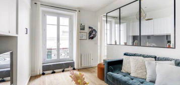 Studio Paris 15eme métro pasteur 21m2 refait à neuf