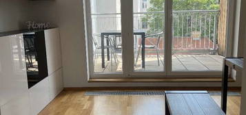 Dachterrassenwohnung: großzügig heller Wohn- / Küchenbereich (Eckwohnung)