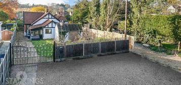 2 bedroom detached bungalow for sale