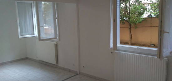 Loue grand T2 55m²