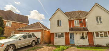 2 bedroom semi-detached house to rent