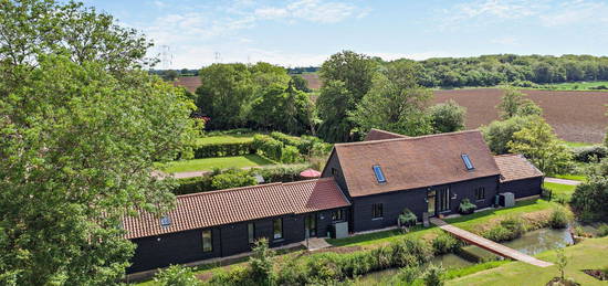 6 bed barn conversion for sale