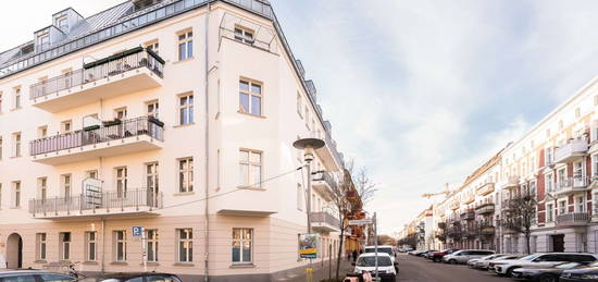 Renovierungsbedürftige 2 Zimmerwohnung mit Balkon