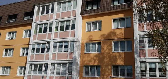 3-Raumwohnung im Erdgeschoss mit Wintergarten