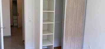 Appartement  à louer, 3 pièces, 2 chambres, 62 m²