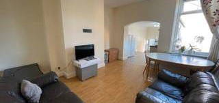 4 bedroom maisonette to rent