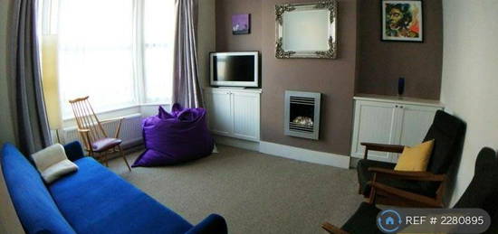 3 bedroom terraced house